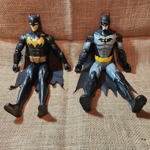 FINAL PRICE Lot of 2 Mattel Batman Action Figures - Picture 3 of 6